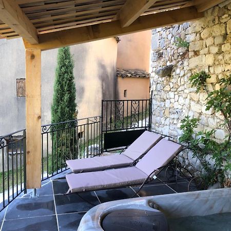 Hotel L'Oustau De La Font Reilhanette Εξωτερικό φωτογραφία