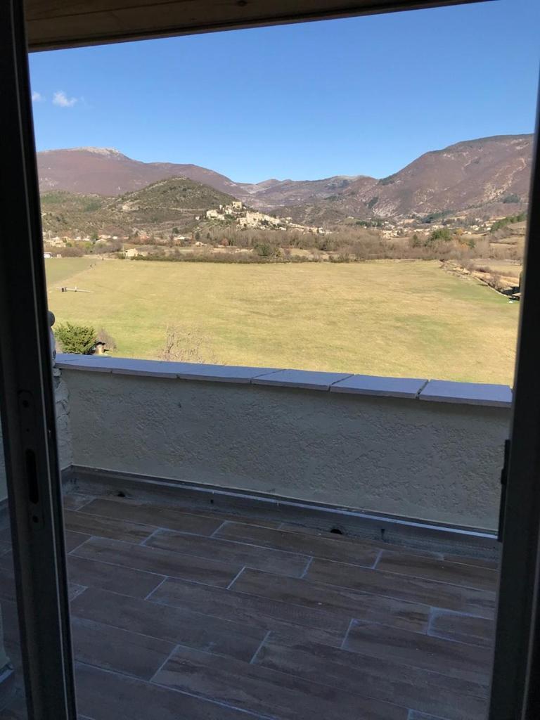 Hotel L'Oustau De La Font Reilhanette Δωμάτιο φωτογραφία